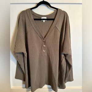 Andre by Unit half Faux Button Down Top